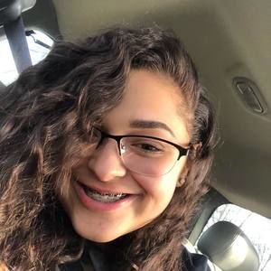 Meet your Posher, Abigail